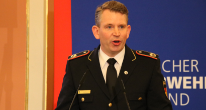 Dr. Christoph Weltecke spricht vor den Delegierten der 73. Delegiertenversammlung des DFV